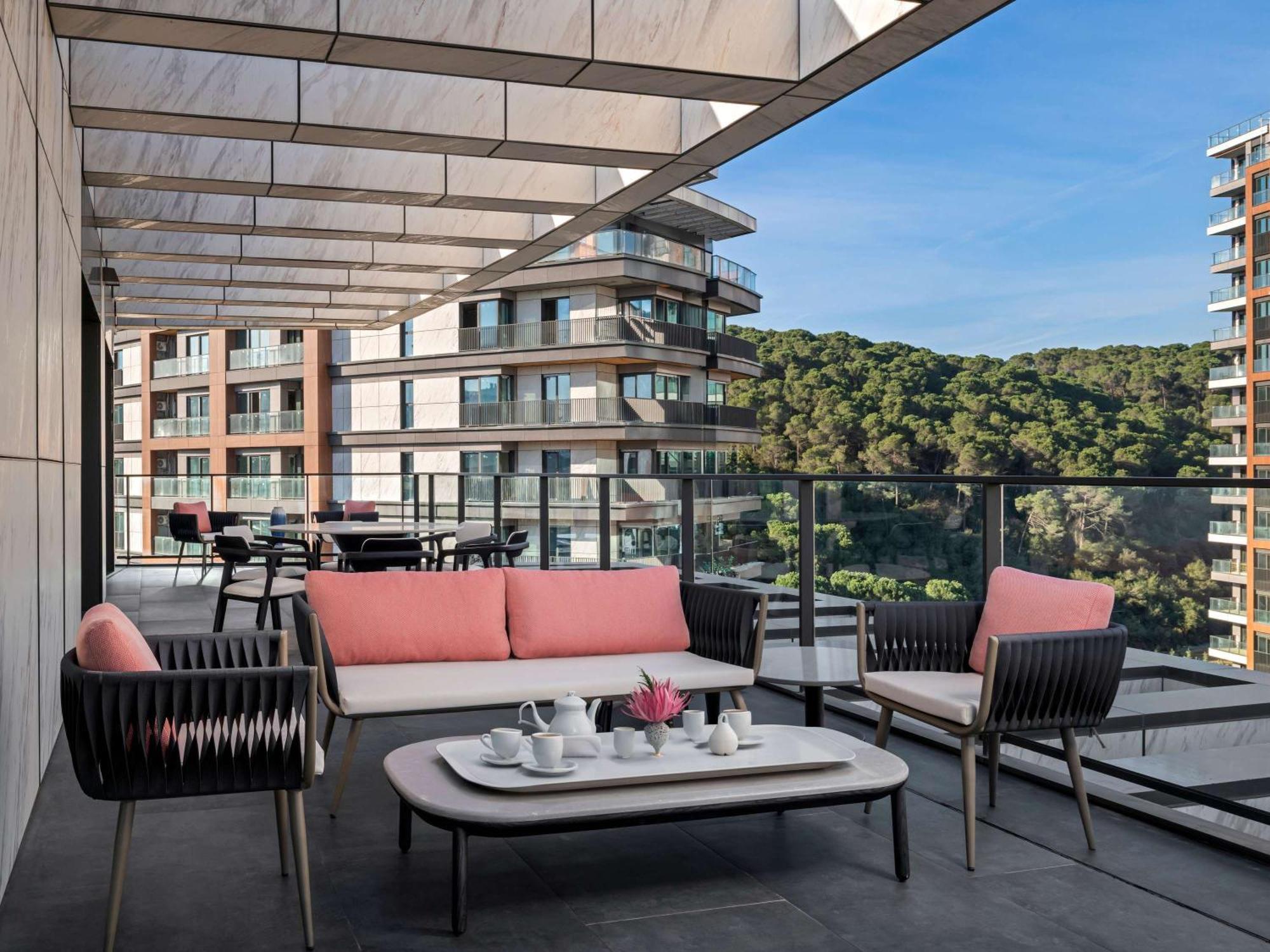 Moevenpick Living Istanbul Saklivadi Hotell Eksteriør bilde